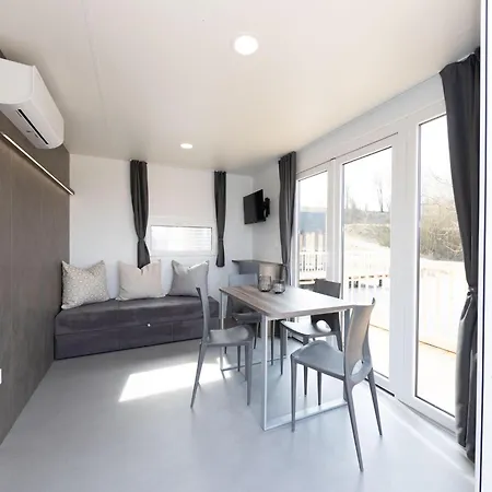 Ferienhaus Mobilehome Auf Dem Vital Camp *