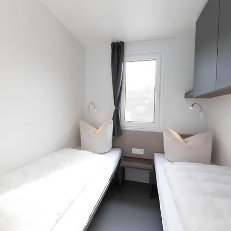 Modernes Mobilehome Fuer Familien Im Vital Camp Bayerbach Bayerbach